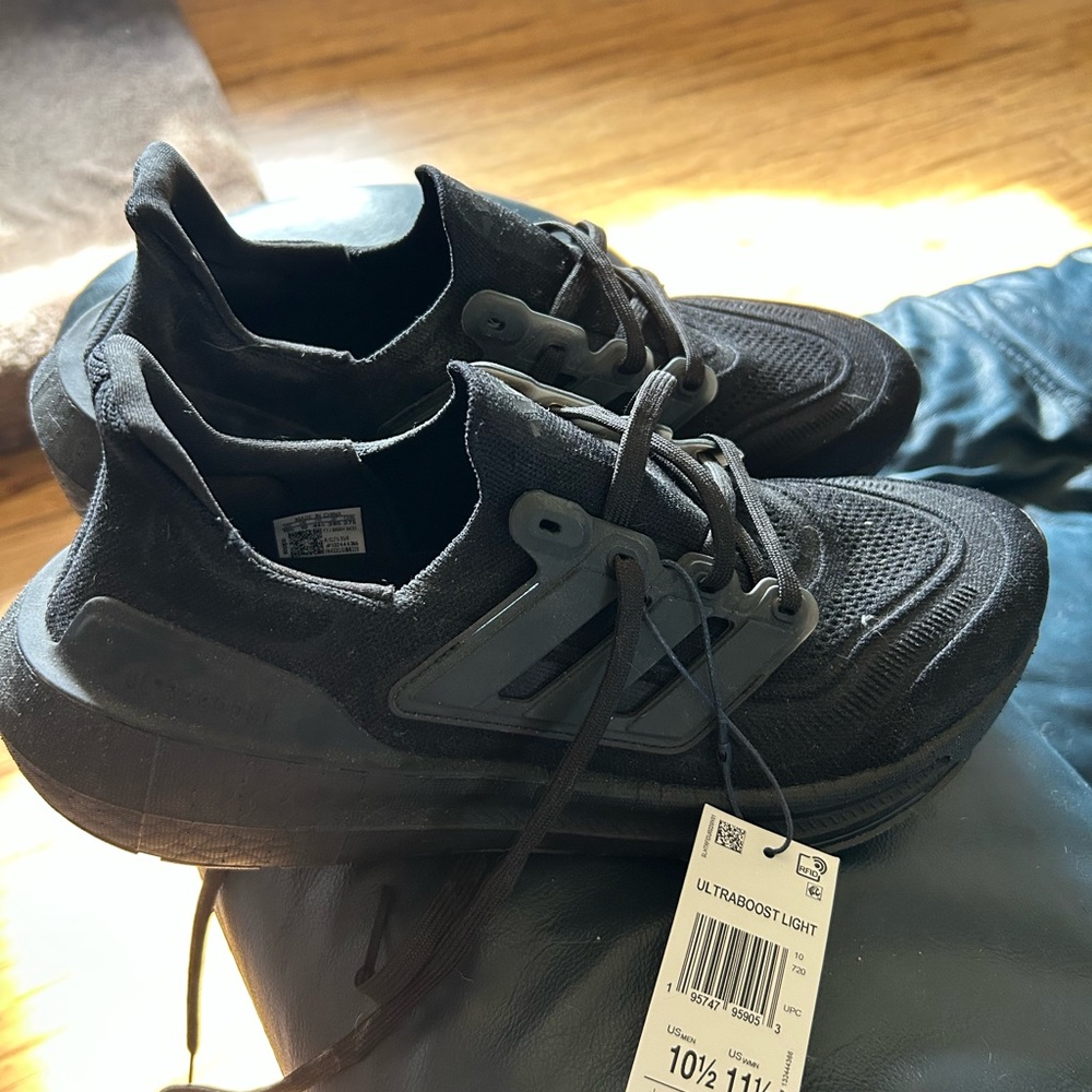 Adidas Ultraboost Light Men's Athletic Shoes - Black
